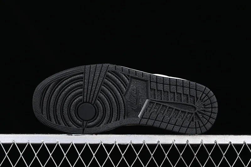 All Categories Air Jordan Jordan Series Basketball Shoes Air Jordan 1 Low Travis Scott x Air Jordan 1 Low OG AJ1 Joe 1 Reversed Overhook Joint Style Casual Sports Basketball Shoes DM7866-688
